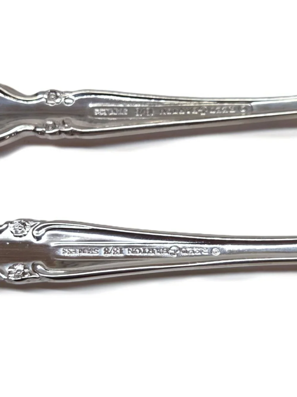Reed & Barton Dickenson 18/8 Sugar Shell Spoon Master Butter Knife Lot w/Box